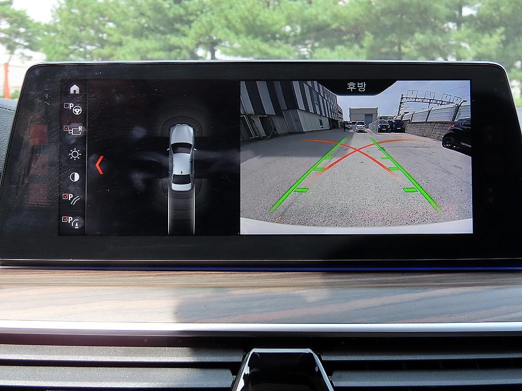 BMW 5시리즈 5시리즈 (G30) 530i xDrive M 스포츠 이미지 14