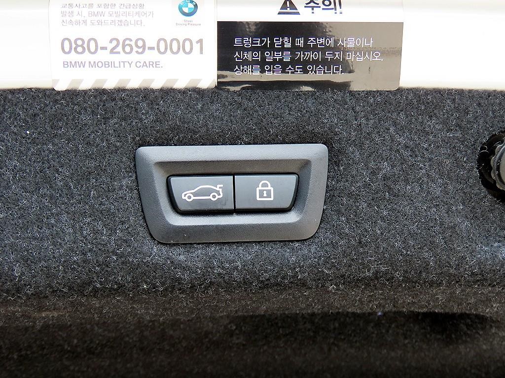 BMW 5시리즈 5시리즈 (G30) 530i xDrive M 스포츠 이미지 17