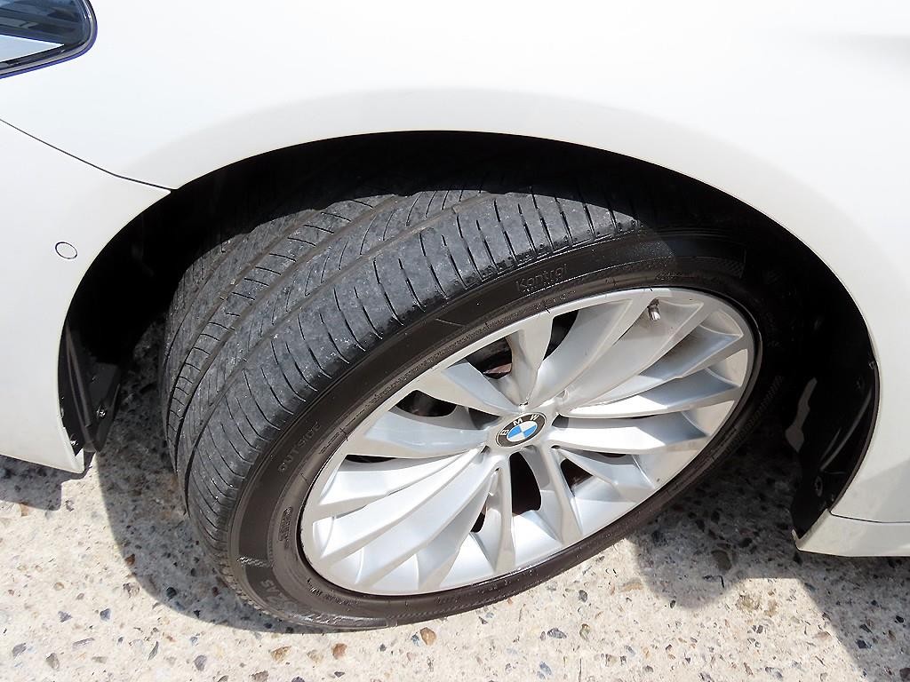 BMW 5시리즈 5시리즈 (G30) 530i xDrive M 스포츠 이미지 20