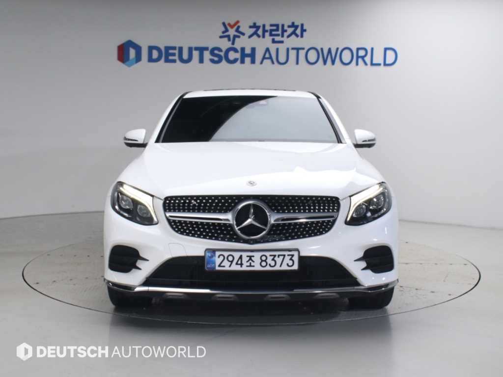 벤츠 GLC 클래스 GLC클래스 X253 GLC 300 4MATIC AMG LINE 쿠페 이미지 1