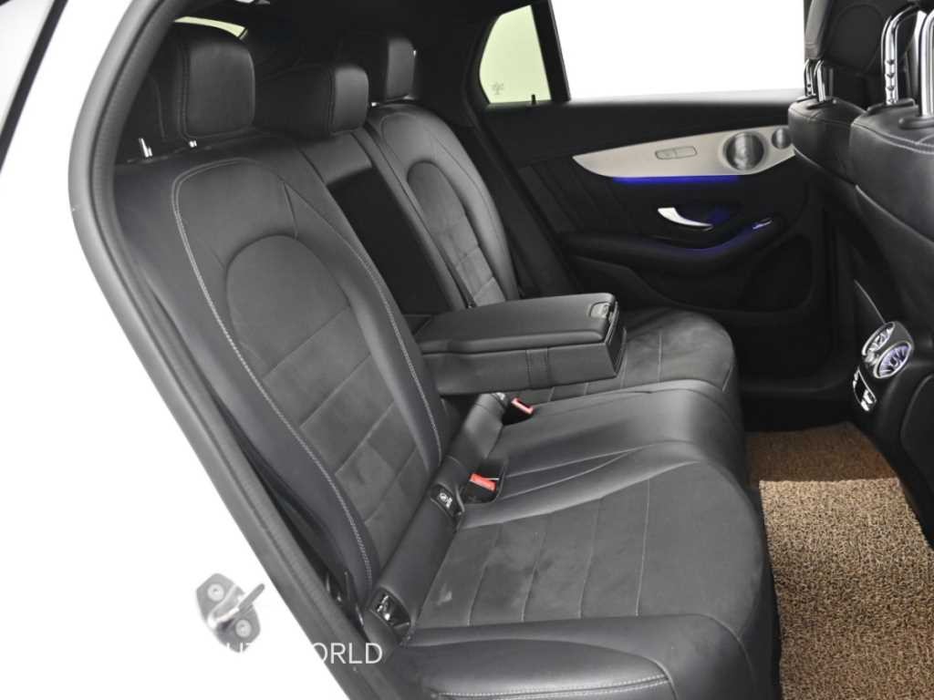 벤츠 GLC 클래스 GLC클래스 X253 GLC 300 4MATIC AMG LINE 쿠페 이미지 12