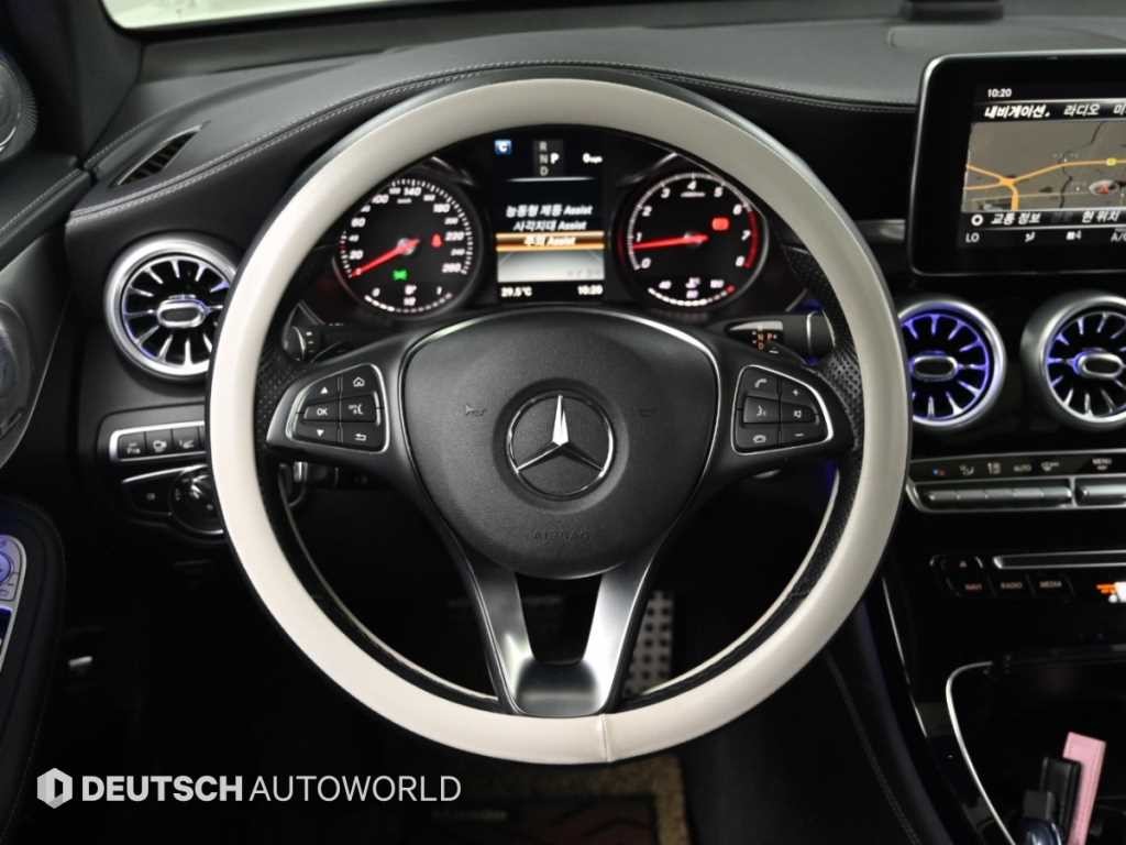 벤츠 GLC 클래스 GLC클래스 X253 GLC 300 4MATIC AMG LINE 쿠페 이미지 13