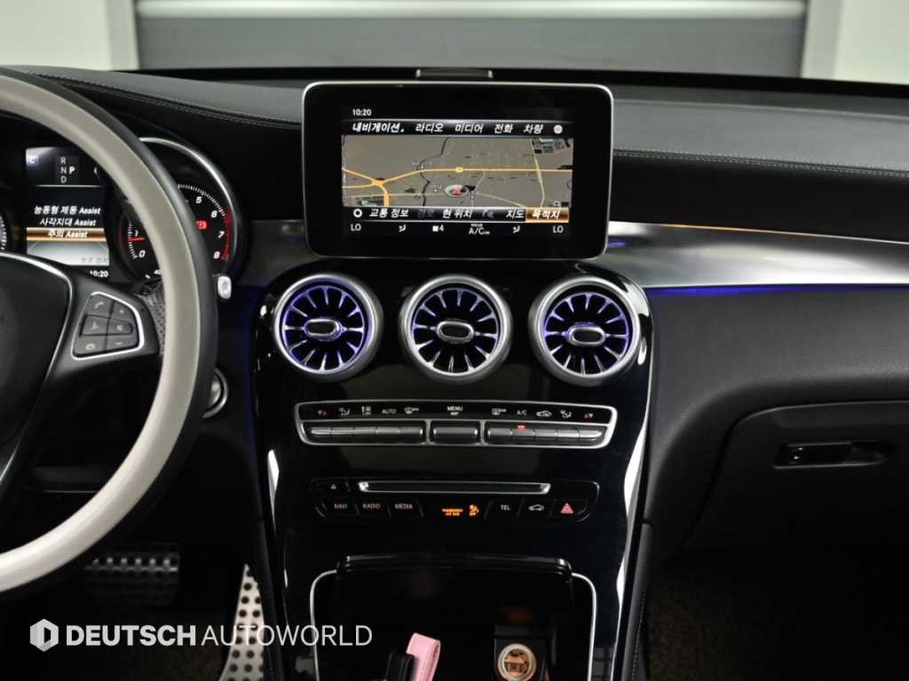 벤츠 GLC 클래스 GLC클래스 X253 GLC 300 4MATIC AMG LINE 쿠페 이미지 14