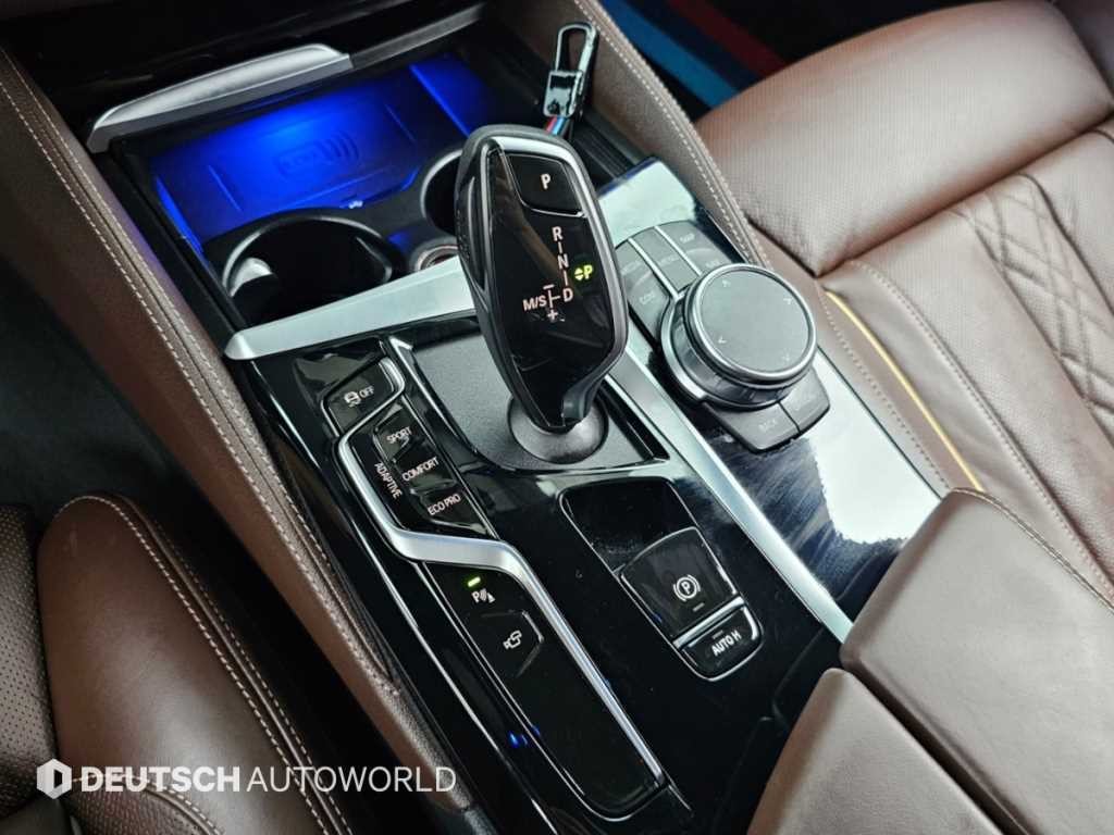 BMW 5시리즈 5시리즈 (G30) M550i xDrive 이미지 9
