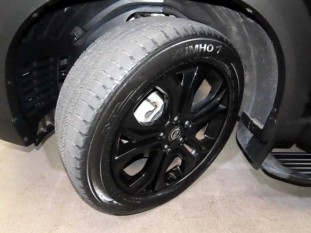 KG모빌리티(쌍용) 렉스턴 올 뉴 렉스턴 (Y450) 디젤 2.2 4WD 더 블랙 이미지 20