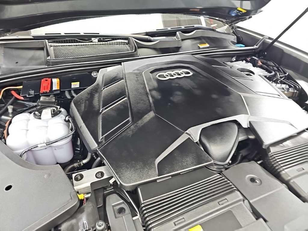 아우디 Q8 55 TFSI 콰트로 프리미엄 이미지 5