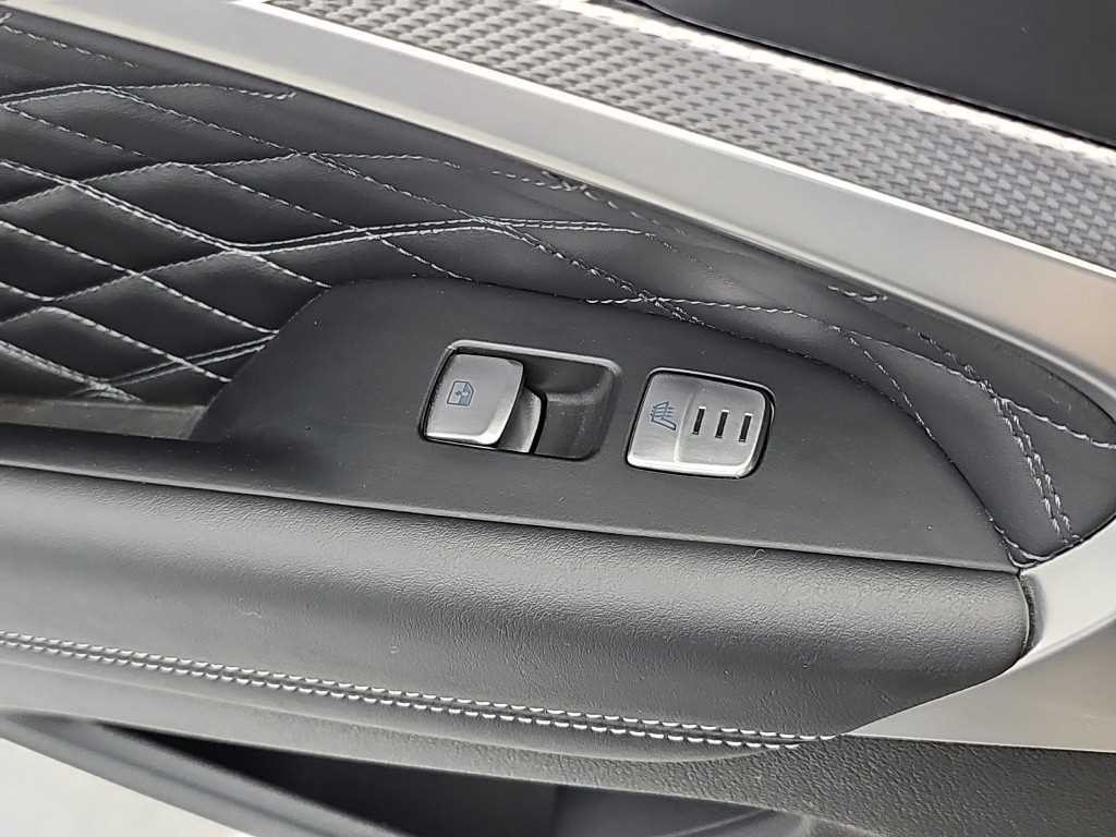 제네시스 G70 더 뉴 G70 가솔린 3.3T 4WD 기본형 이미지 14