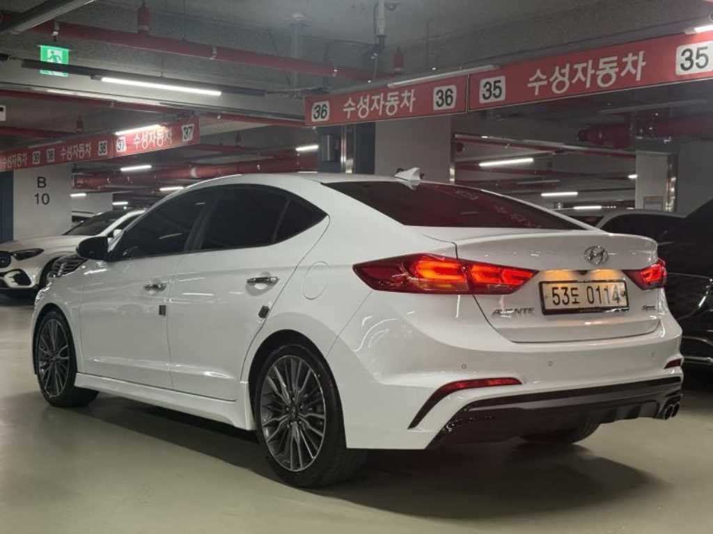현대 아반떼 아반떼 AD 1.6 터보 스포츠 이미지 3