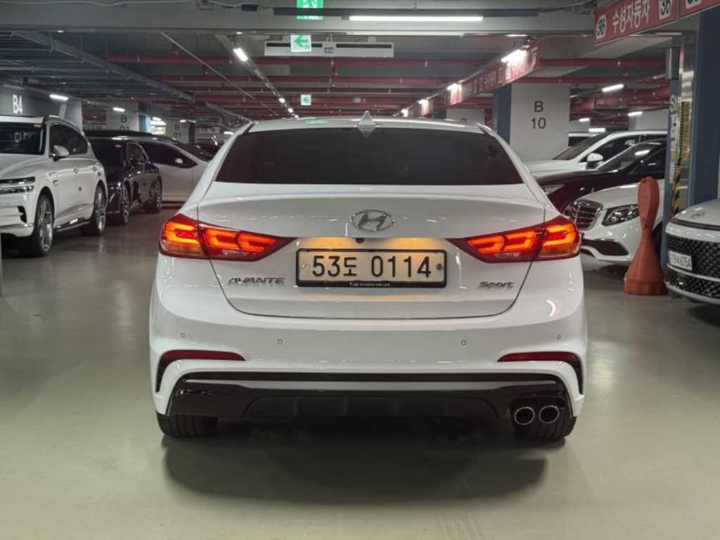 현대 아반떼 아반떼 AD 1.6 터보 스포츠 이미지 4
