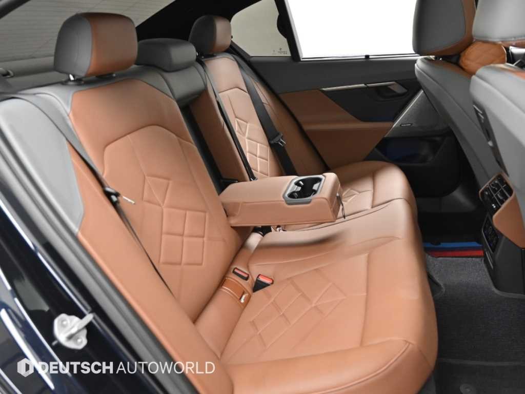 BMW 5시리즈 5시리즈 (G60) 530i xDrive M 스포츠 이미지 12