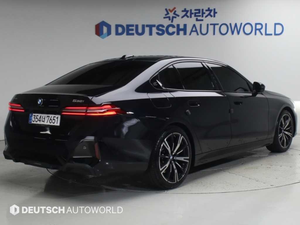 BMW 5시리즈 5시리즈 (G60) 530i xDrive M 스포츠 이미지 2