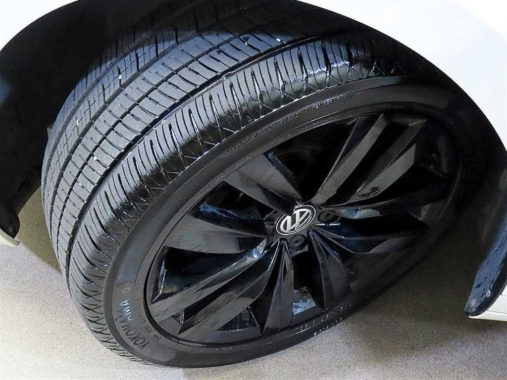 폭스바겐 아테온 2.0 TDI 엘레강스 프레스티지 이미지 20