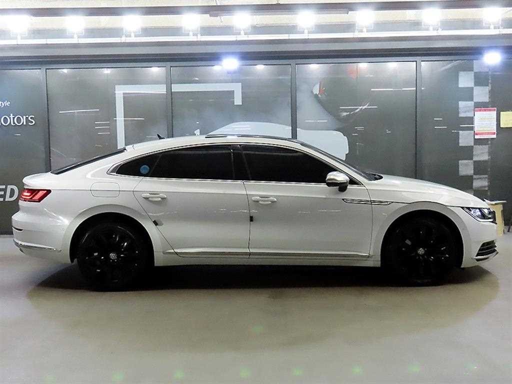 폭스바겐 아테온 2.0 TDI 엘레강스 프레스티지 이미지 3