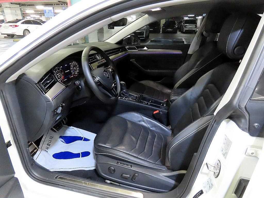 폭스바겐 아테온 2.0 TDI 엘레강스 프레스티지 이미지 6