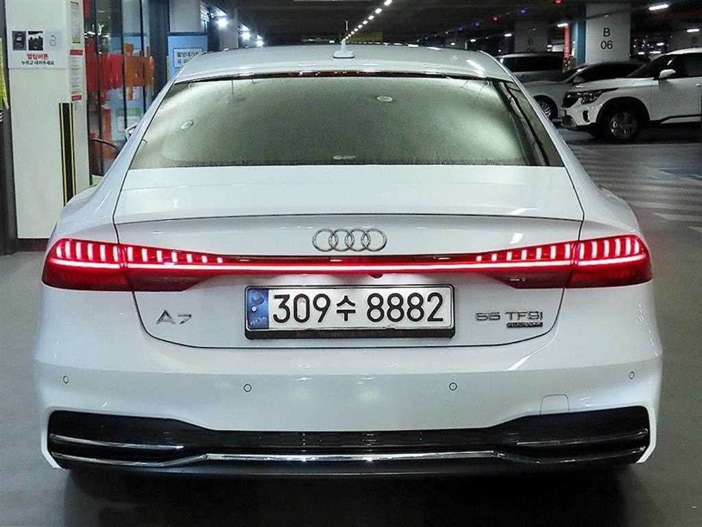 아우디 A7 A7 (4K) 55 TFSI 콰트로 프리미엄 이미지 5