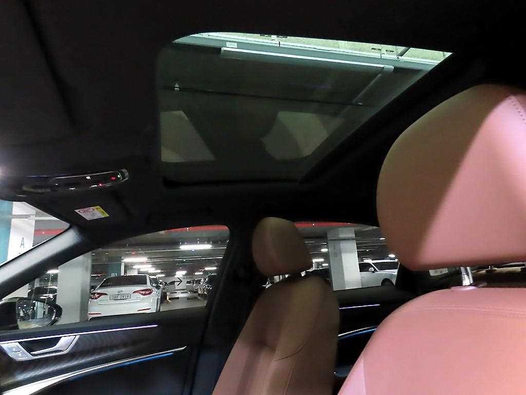 아우디 A6 A6 (C8) 45 TFSI 콰트로 프리미엄 이미지 17