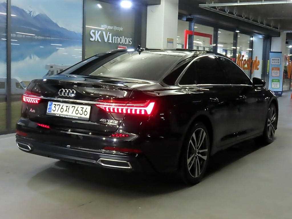 아우디 A6 A6 (C8) 45 TFSI 콰트로 프리미엄 이미지 4
