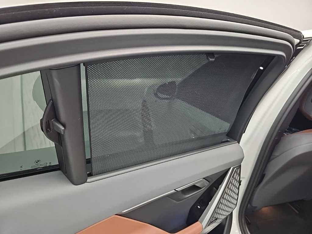 BMW i5 xDrive 40 M 스포츠 이미지 13