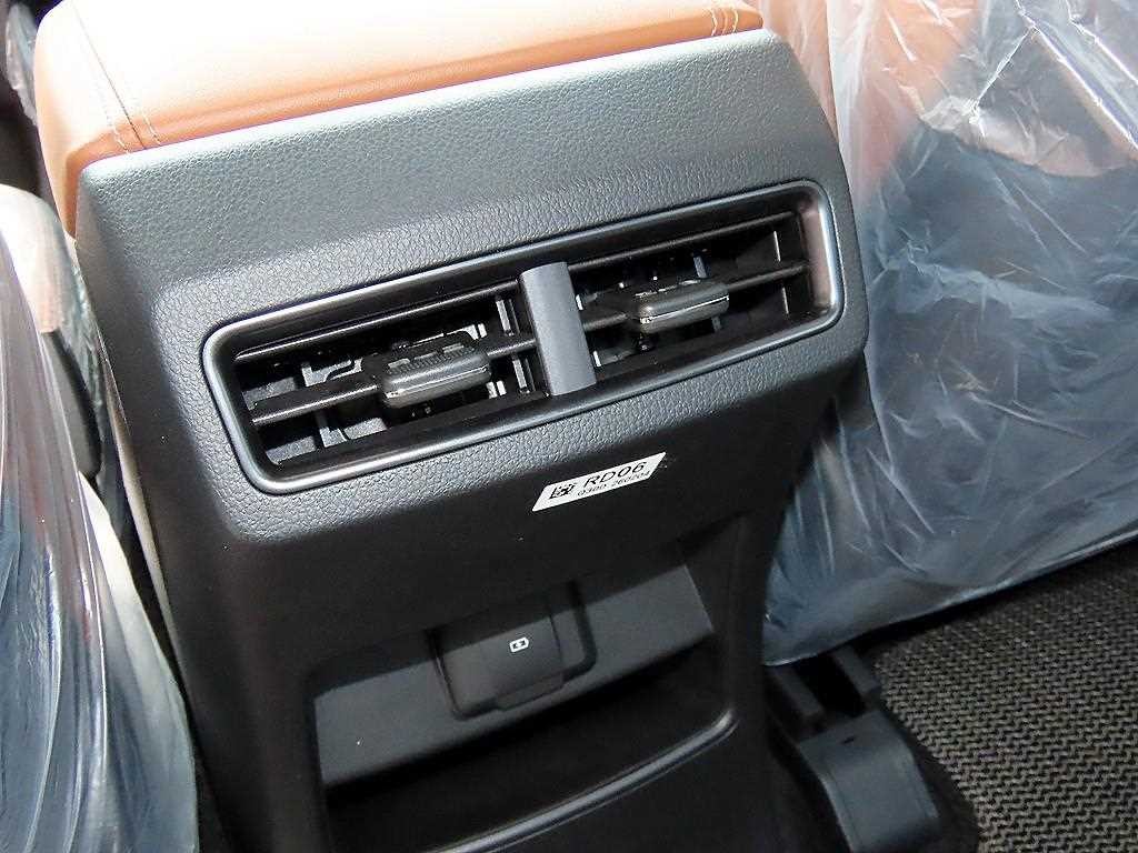 KG모빌리티(쌍용) 무쏘 무쏘(Q300) 디젤 M9 그랜드 스타일 롱 데크 4WD 이미지 16