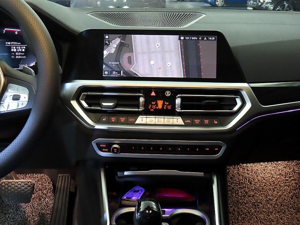 BMW 3시리즈 3시리즈 (G20) 320i M 스포츠 이미지 11