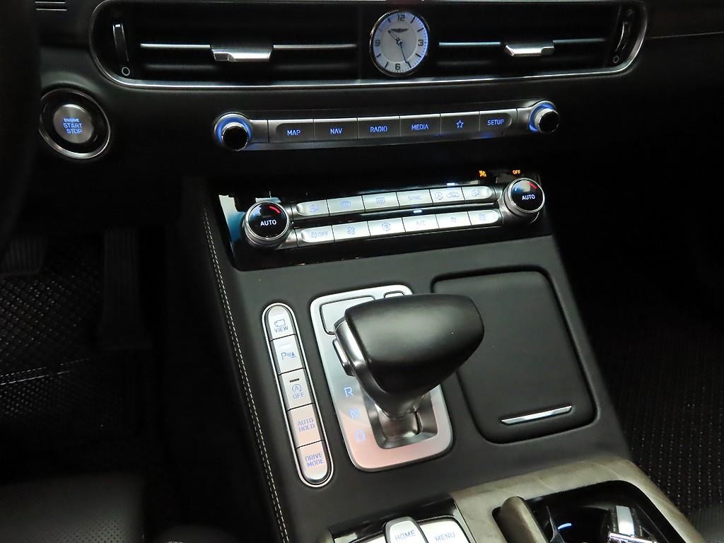 제네시스 G90 3.8 GDI AWD 프리미엄 럭셔리 이미지 9