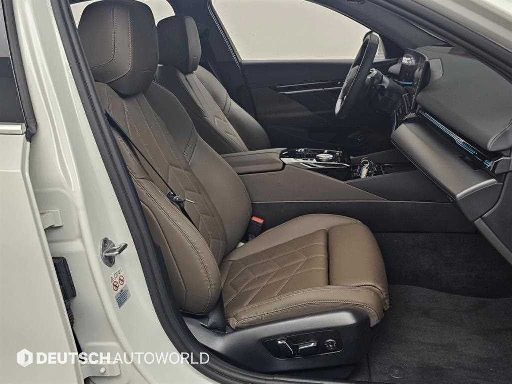 BMW 5시리즈 5시리즈 (G60) 520i 기본형 이미지 10
