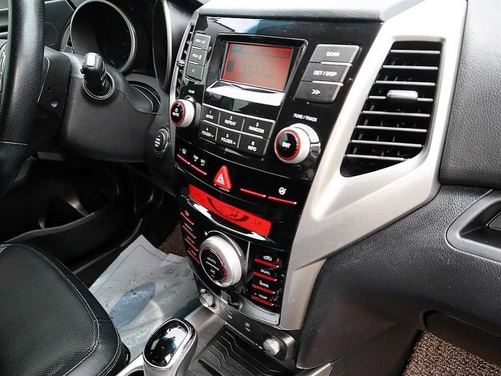 KG모빌리티(쌍용) 티볼리 가솔린 2WD 1.6 VX 이미지 11