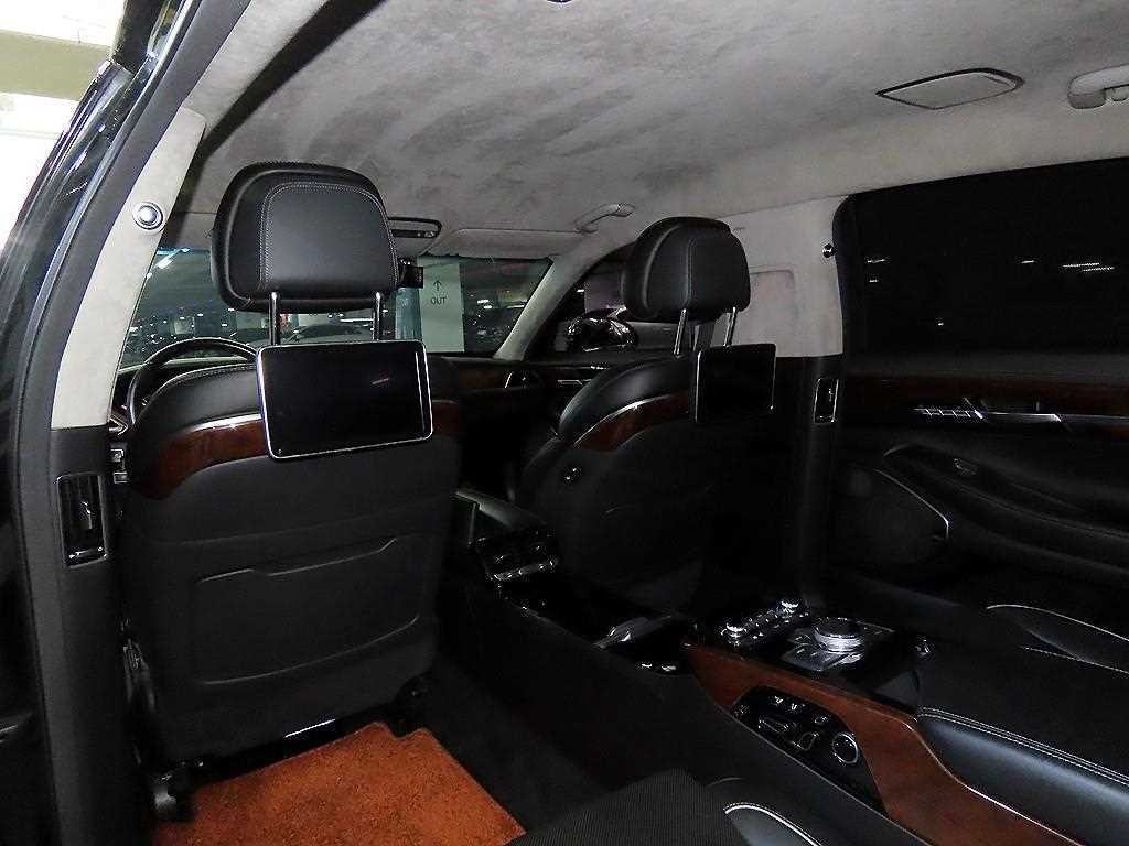 제네시스 EQ900 5.0 GDI AWD 리무진 프레스티지 이미지 14
