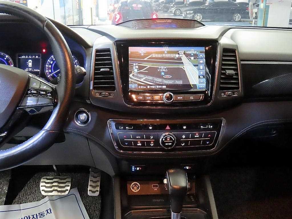 KG모빌리티(쌍용) 렉스턴 더 뉴 렉스턴 스포츠 칸 디젤 2.2 4WD 프레스티지 이미지 11