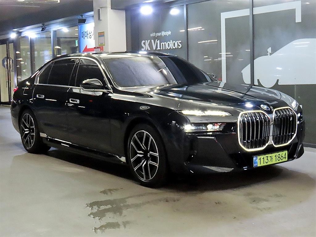 BMW i7 BMW i7 eDrive 50 M 스포츠 리미티드 이미지 1