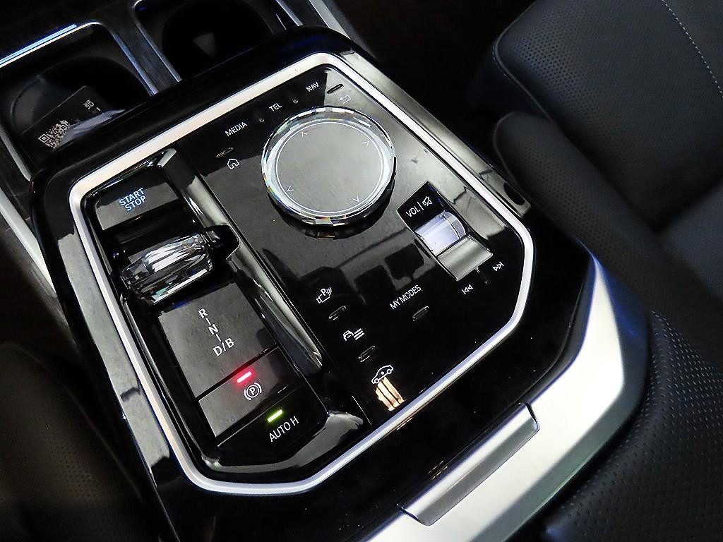 BMW i7 BMW i7 eDrive 50 M 스포츠 리미티드 이미지 12