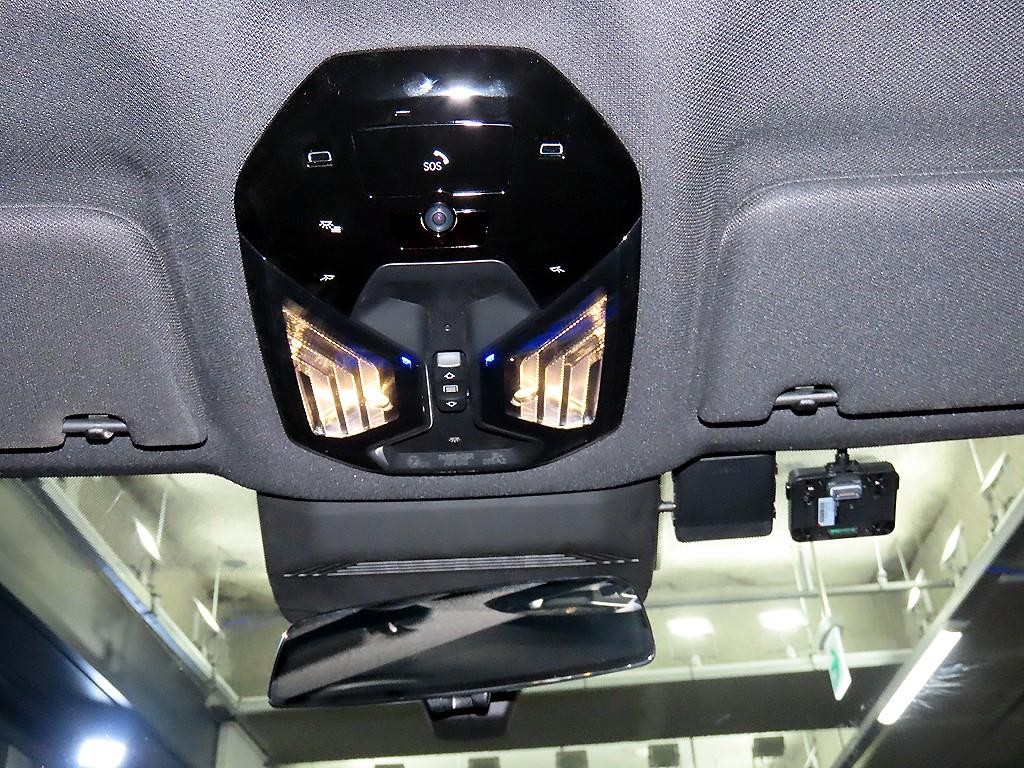 BMW i7 BMW i7 eDrive 50 M 스포츠 리미티드 이미지 16