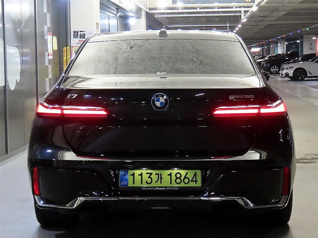 BMW i7 BMW i7 eDrive 50 M 스포츠 리미티드 이미지 5