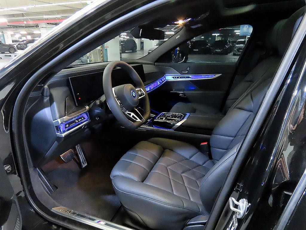 BMW i7 BMW i7 eDrive 50 M 스포츠 리미티드 이미지 6