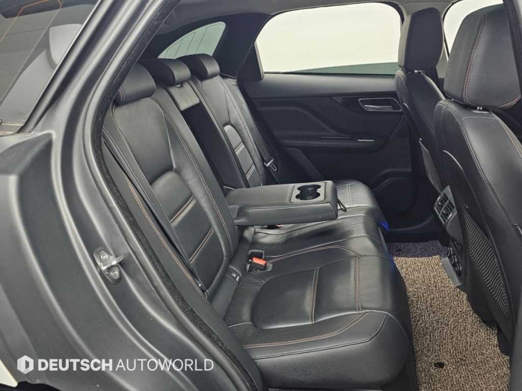 재규어 F-PACE 20d 프레스티지 이미지 12