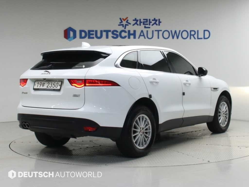재규어 F-PACE 20d 프레스티지 이미지 2