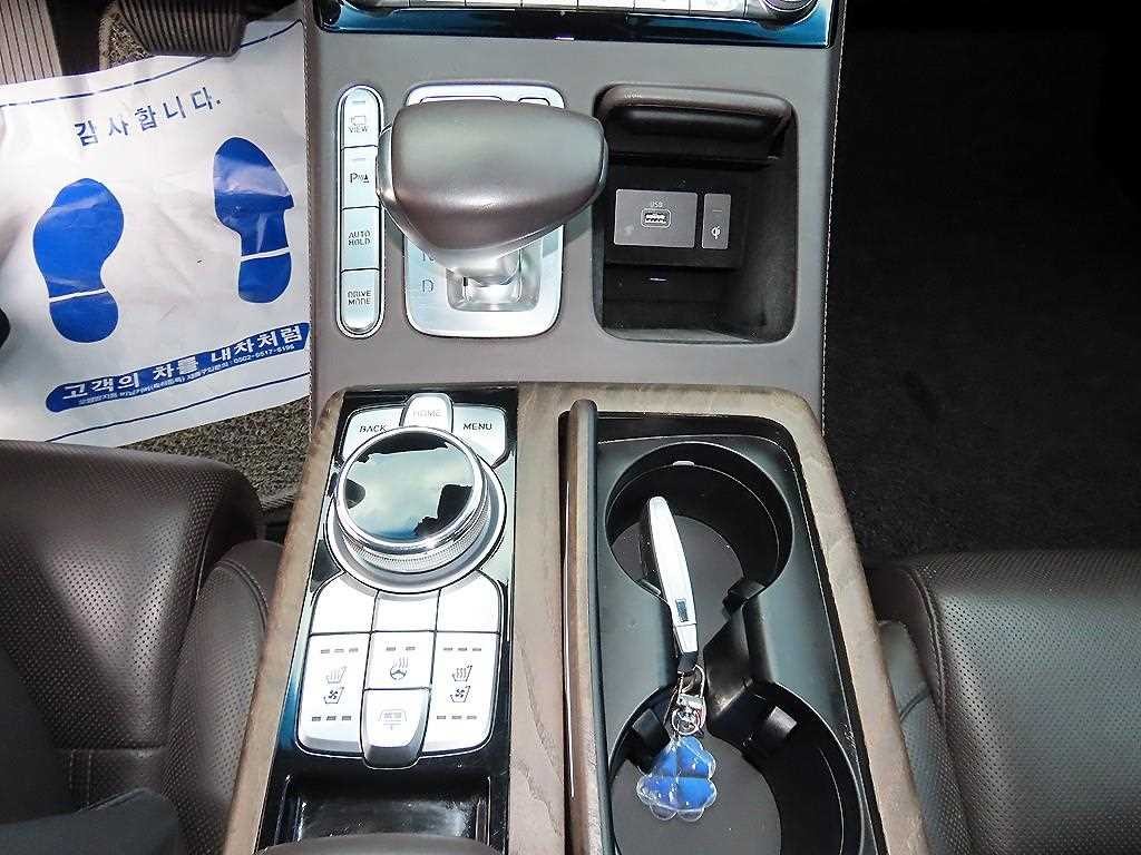 제네시스 G90 5.0 GDI AWD 프레스티지 이미지 11