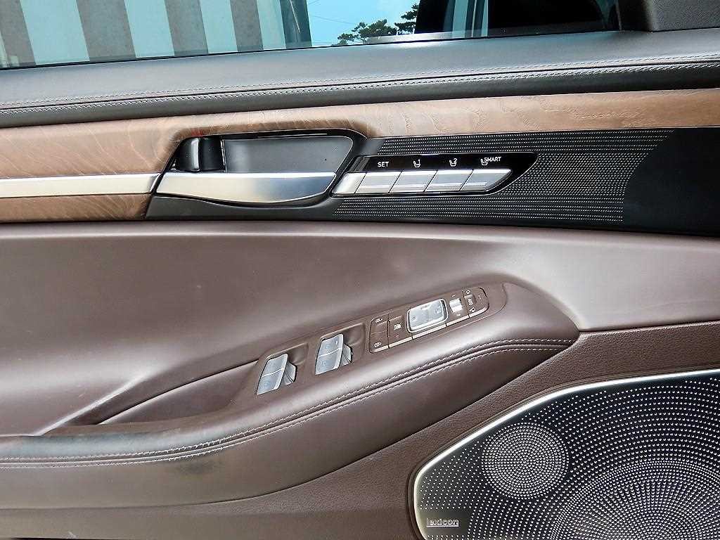 제네시스 G90 5.0 GDI AWD 프레스티지 이미지 12