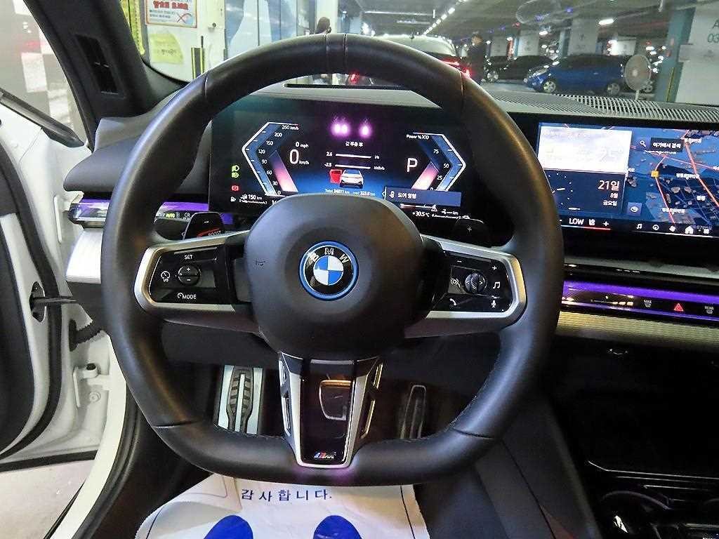 BMW 5시리즈 5시리즈 (G60) 530e M 스포츠 이미지 8