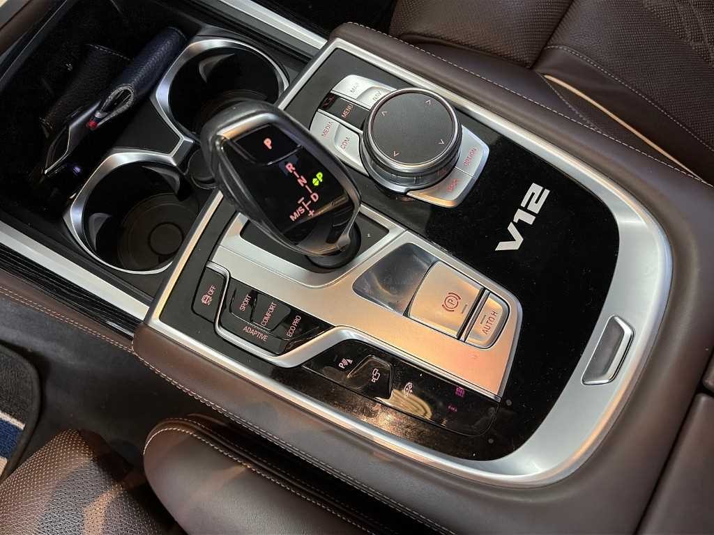 BMW 7시리즈 7시리즈 (G11) M760Li xDrive 이미지 8