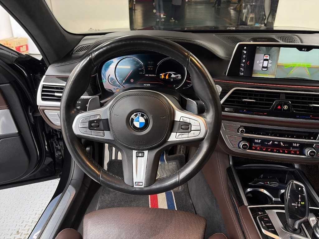 BMW 7시리즈 7시리즈 (G11) M760Li xDrive 이미지 9