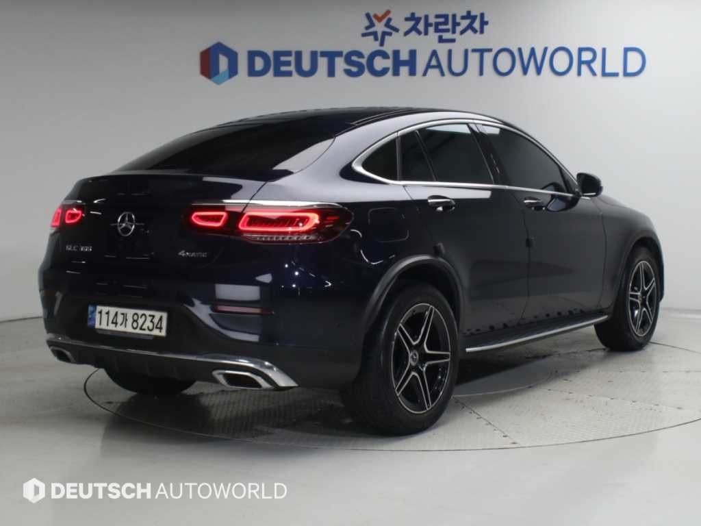 벤츠 GLC 클래스 GLC클래스 X253 GLC 300 4MATIC 프리미엄 쿠페 이미지 2