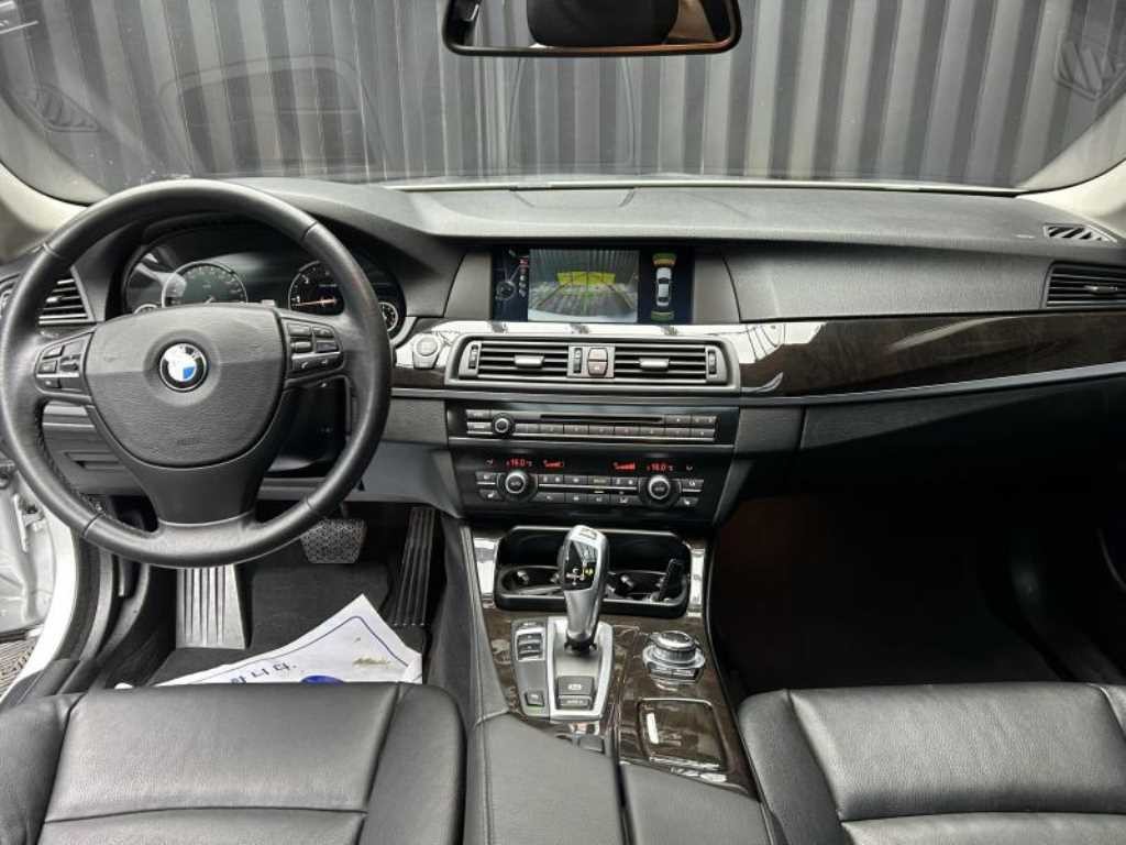 BMW 5시리즈 5시리즈 (F10) 520d 이미지 8