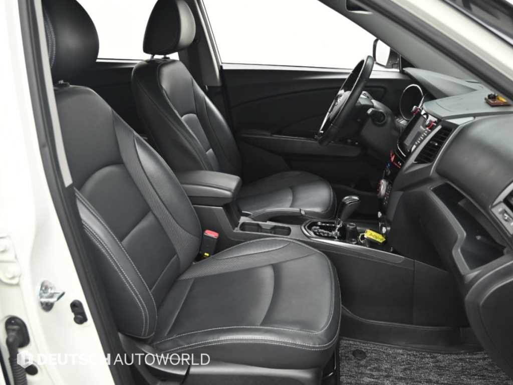 KG모빌리티(쌍용) 티볼리 디젤 2WD 1.6 LX 이미지 10