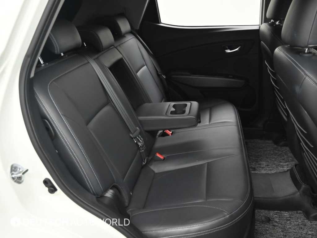 KG모빌리티(쌍용) 티볼리 디젤 2WD 1.6 LX 이미지 12