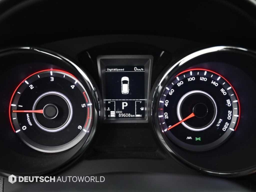 KG모빌리티(쌍용) 티볼리 디젤 2WD 1.6 LX 이미지 8