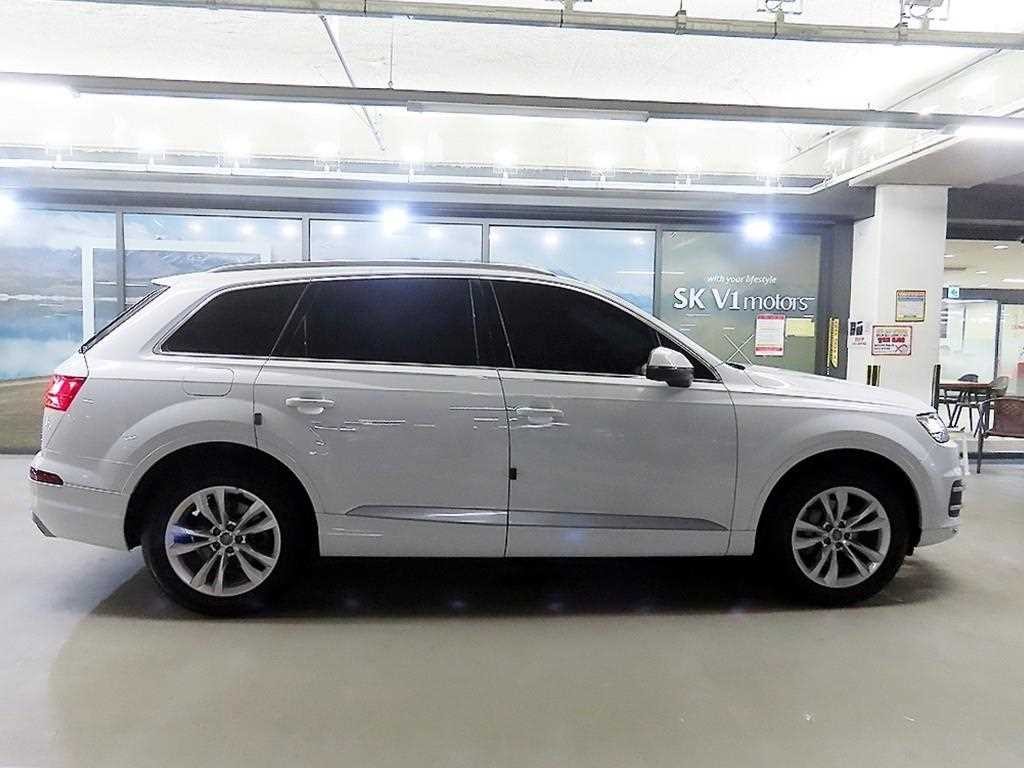 아우디 Q7 Q7 (4M) 45 TFSI 콰트로 이미지 3