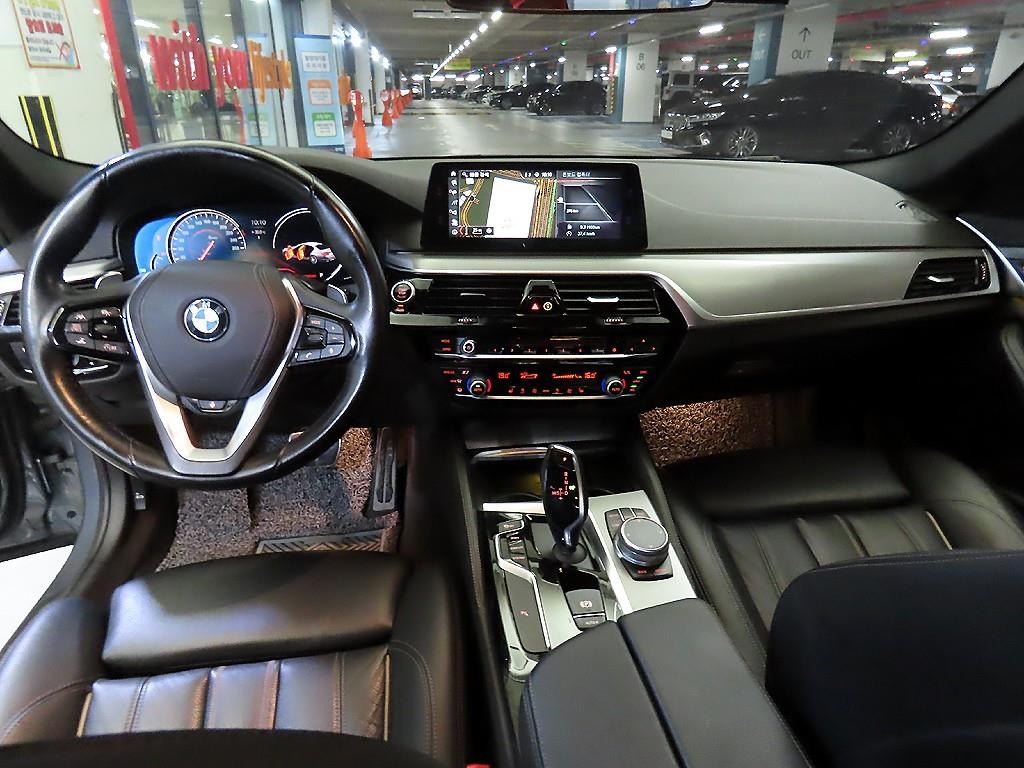 BMW 5시리즈 5시리즈 (G30) 530i xDrive M 스포츠 플러스 이미지 10