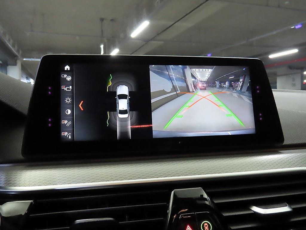 BMW 5시리즈 5시리즈 (G30) 530i xDrive M 스포츠 플러스 이미지 14