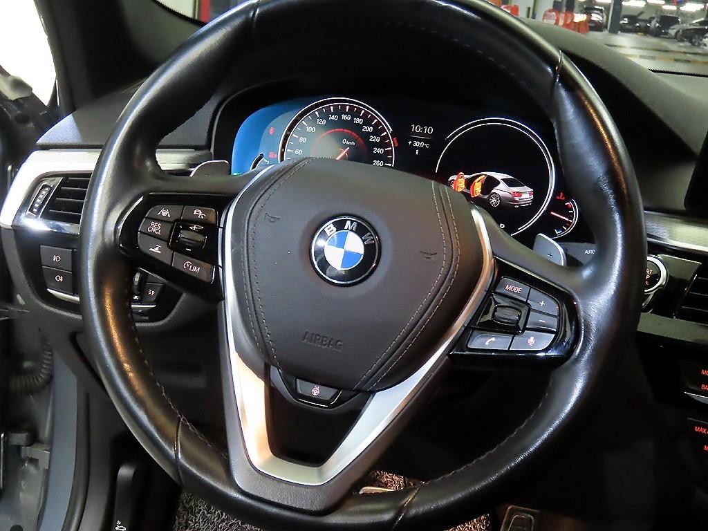 BMW 5시리즈 5시리즈 (G30) 530i xDrive M 스포츠 플러스 이미지 8